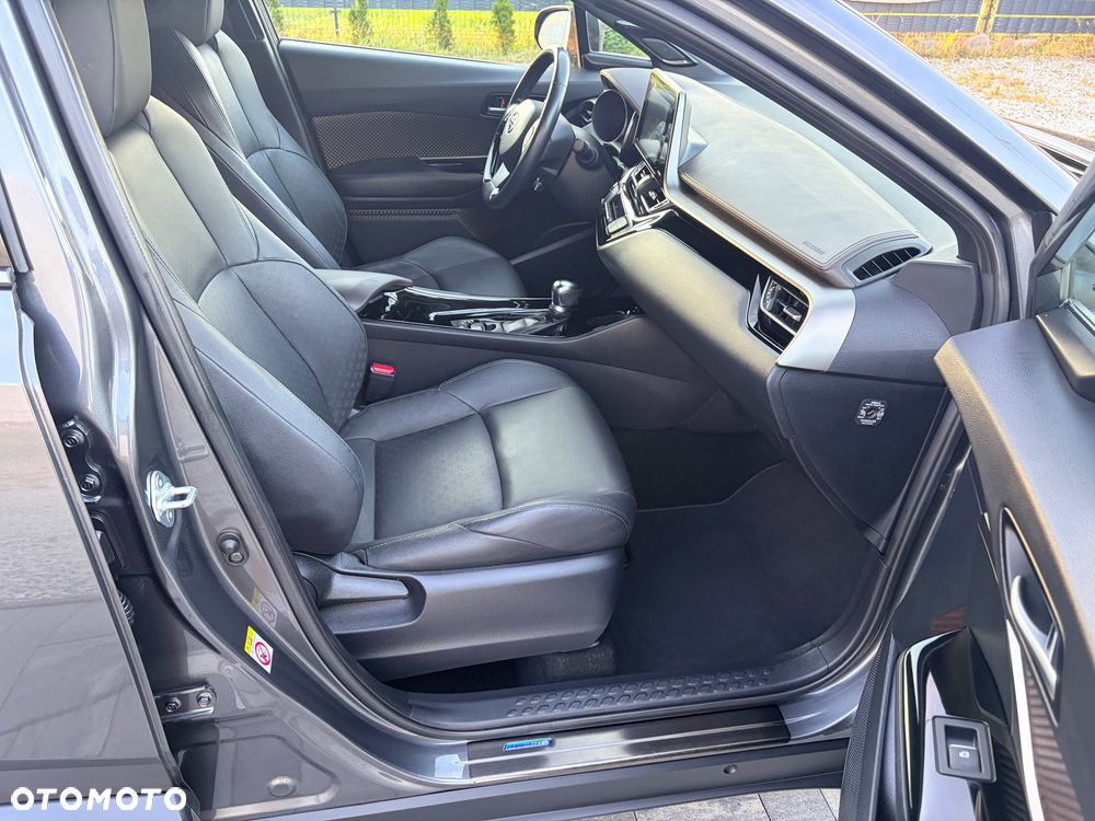 Toyota C-HR Style Selection - 13