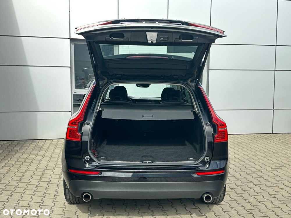 Volvo XC 60 T4 Momentum - 9