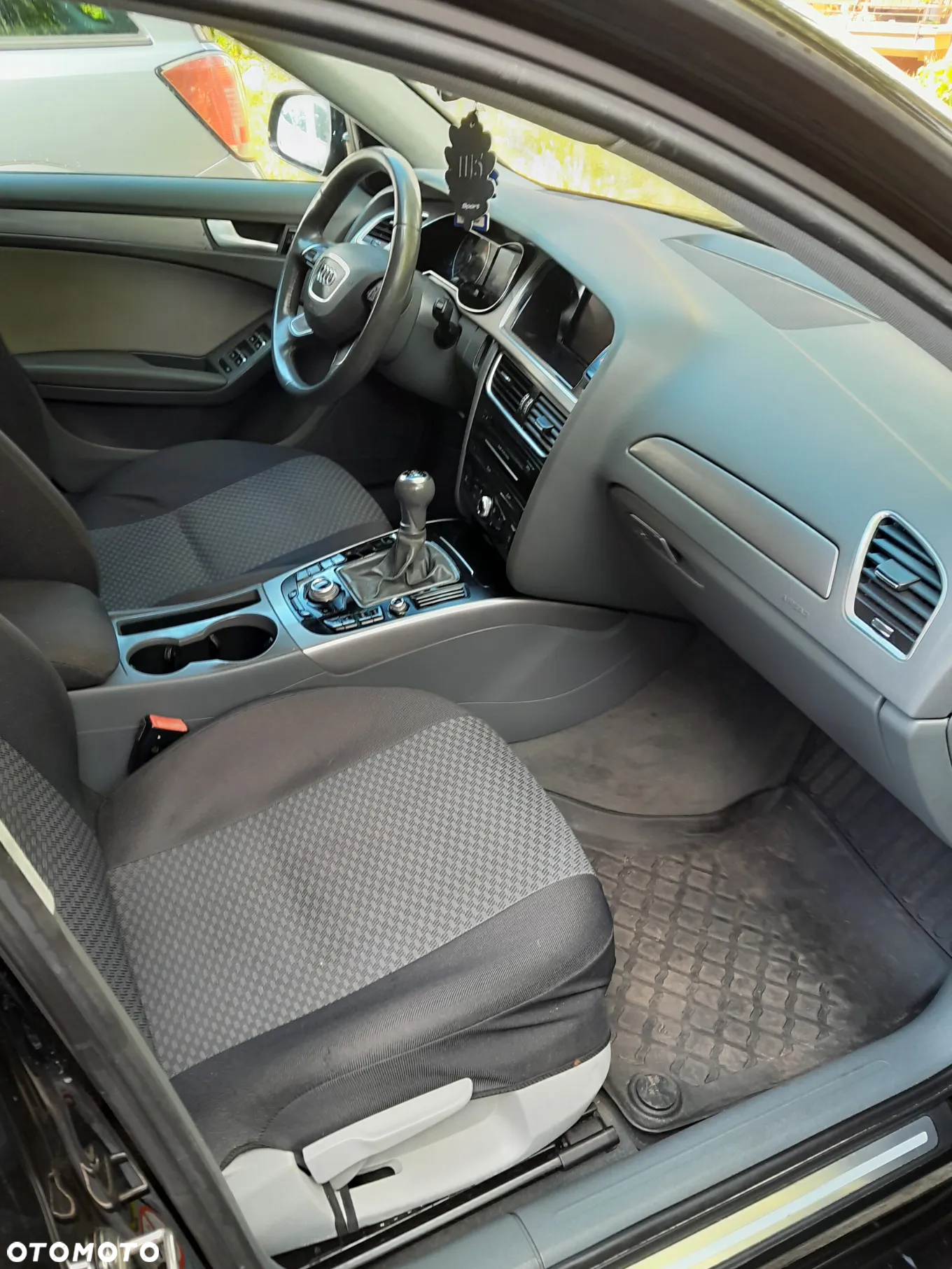 Audi A4 Avant 2.0 TDI 116g DPF Ambiente - 13