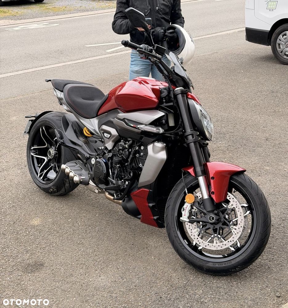 Ducati Diavel - 1