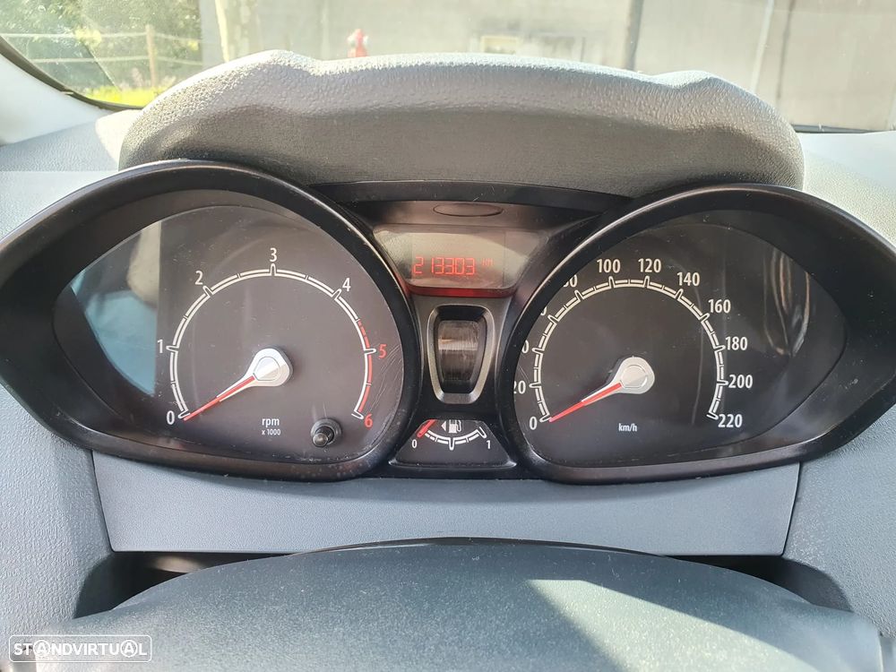 Ford Fiesta 1.4 TDCI - 6