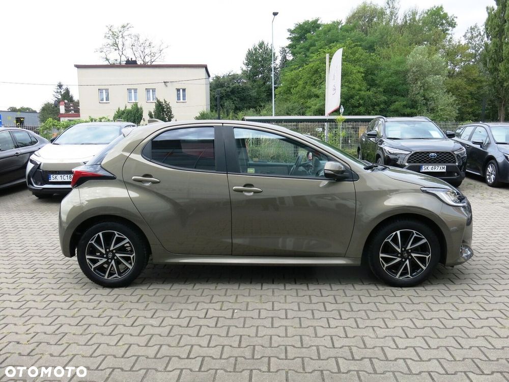 Toyota Yaris - 17