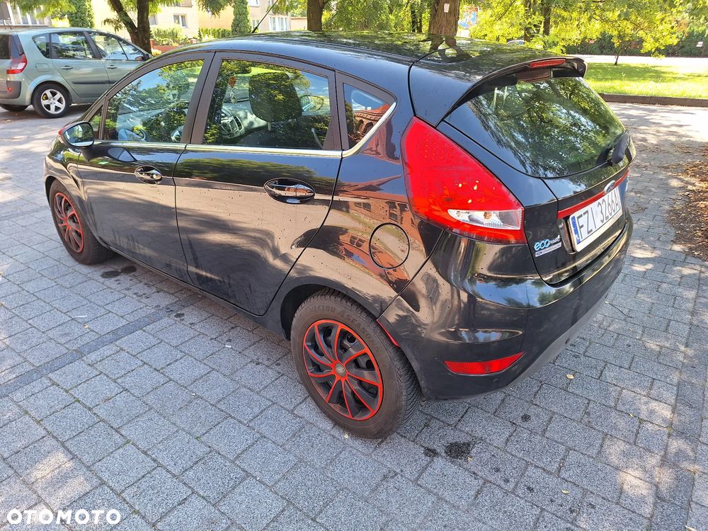 Ford Fiesta 1.6 TDCi DPF Gold X - 4