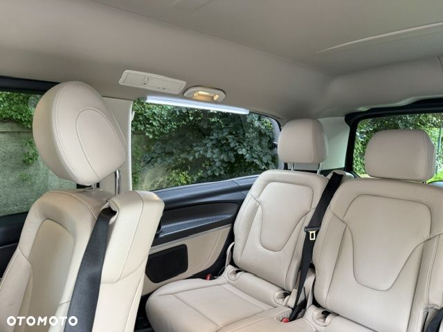 Mercedes-Benz Klasa V 220 d Extralang 9G-TRONIC Avantgarde Edition 2021 - 13