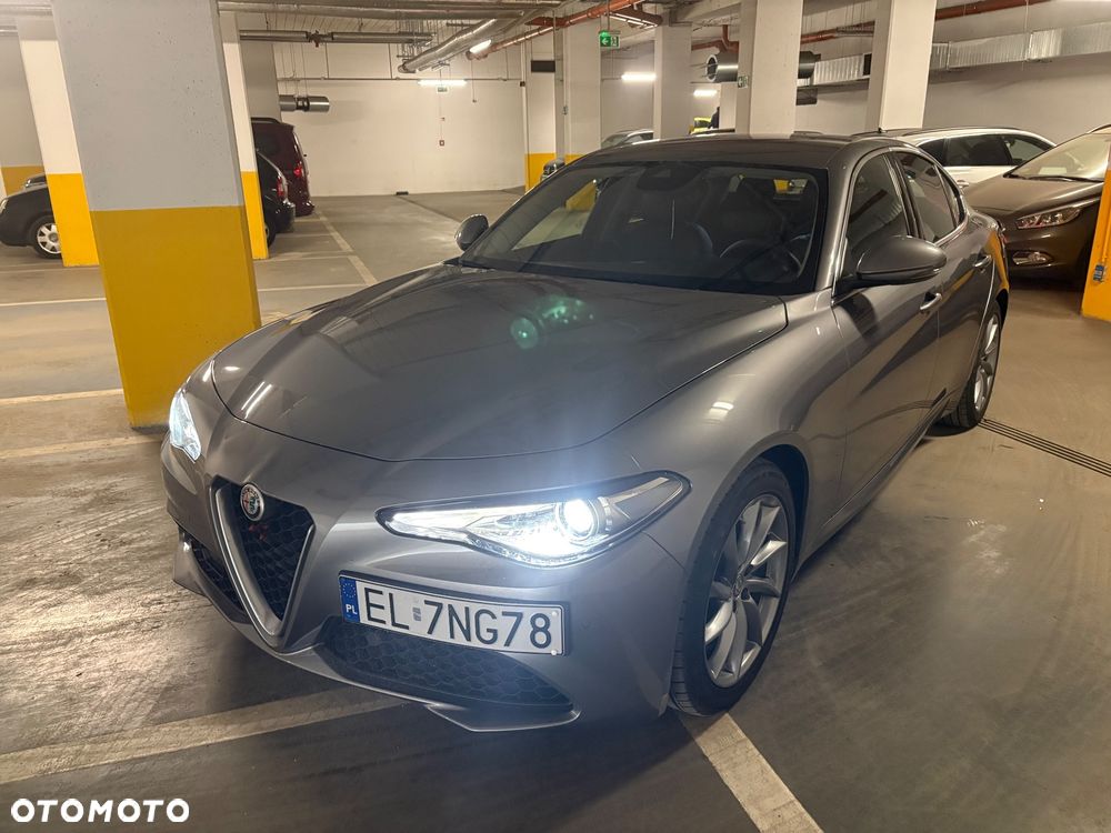 Alfa Romeo Giulia 2.2 AT8 Super - 1