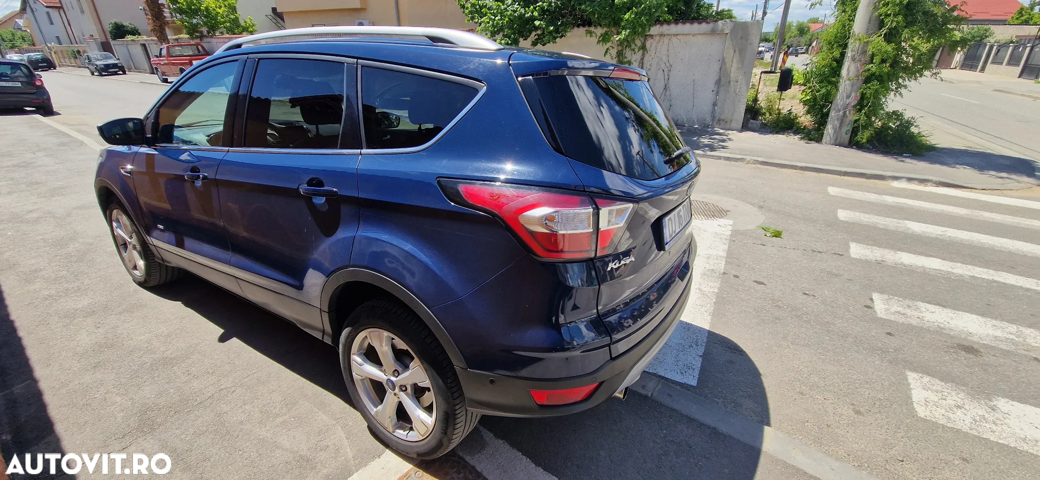 Ford Kuga 1.5 EcoBoost 4WD Aut. Titanium - 3