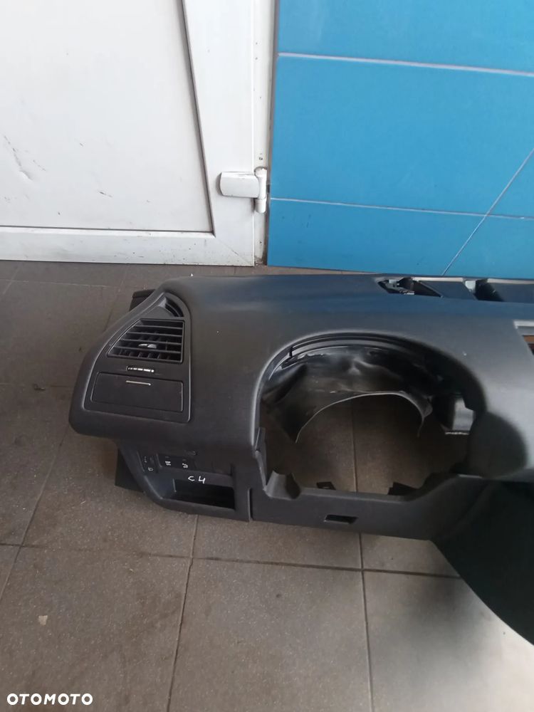 Deska rozdzielcza konsola Citroen C4 - 4