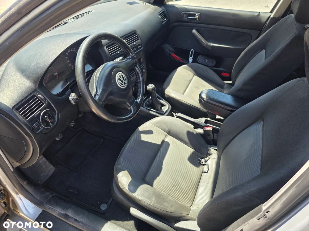Volkswagen Bora 1.9 TDI Comfortline - 15