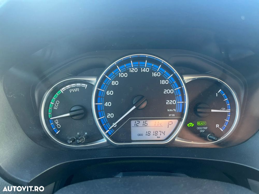 Toyota Yaris ver-1-5-vvt--i-hsd-luna - 10