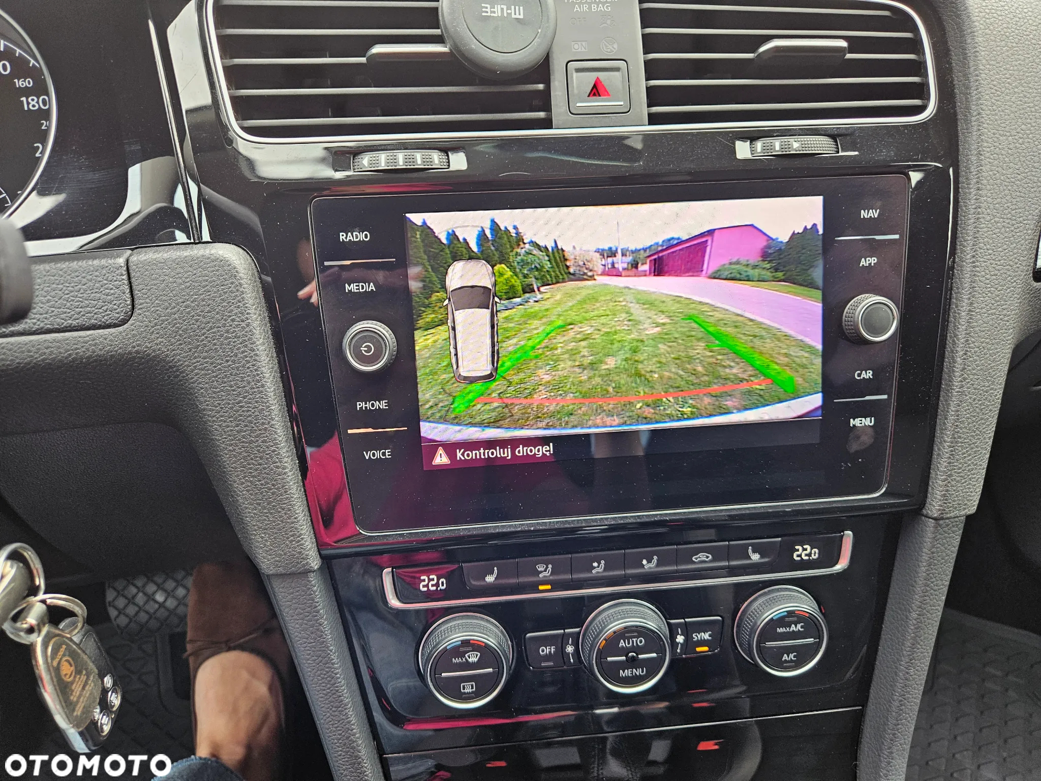 Volkswagen Golf - 25