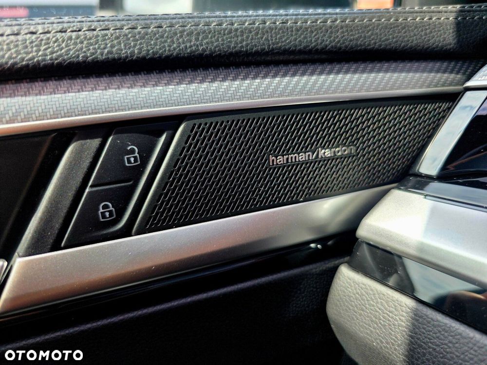 Volkswagen Arteon 2.0 TDI R-Line DSG - 11