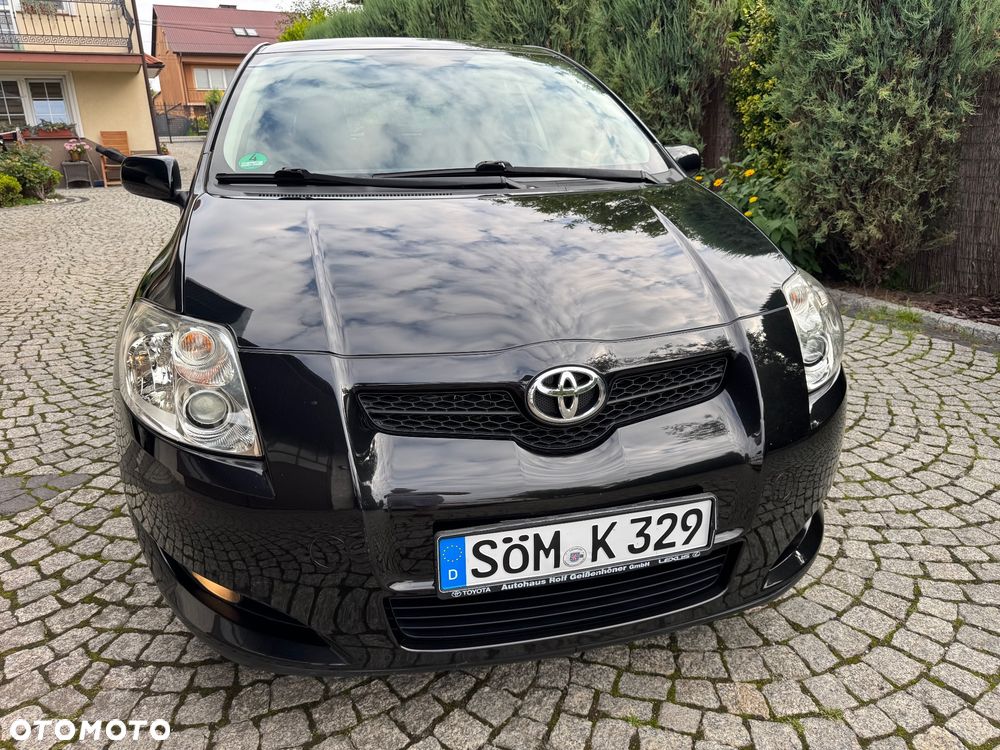Toyota Auris 1.6 Executive - 9