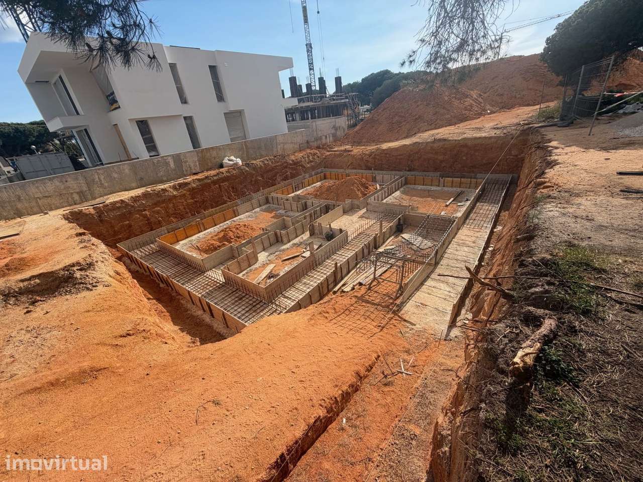 V4 Isolada - Alma de Faro - Grande imagem: 2/7