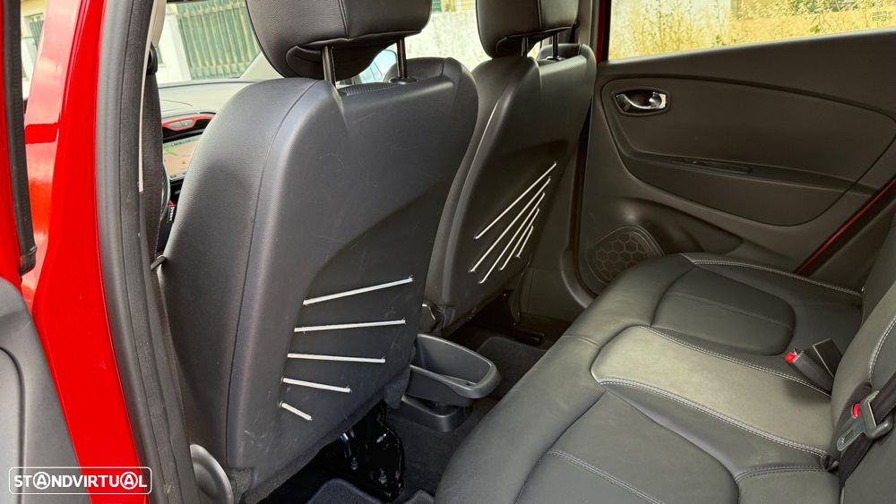 Renault Captur TCe 120 EDC Helly Hansen - 22