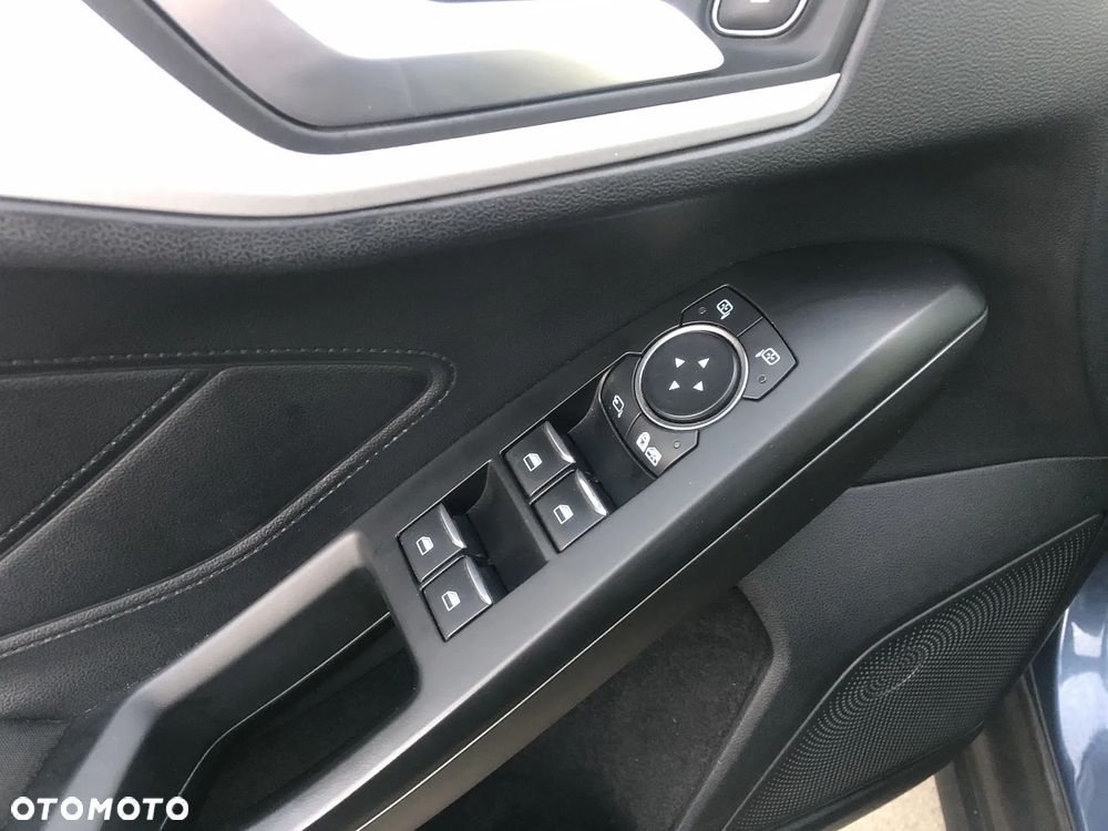 Ford Focus 1.5 EcoBlue Connected - 19