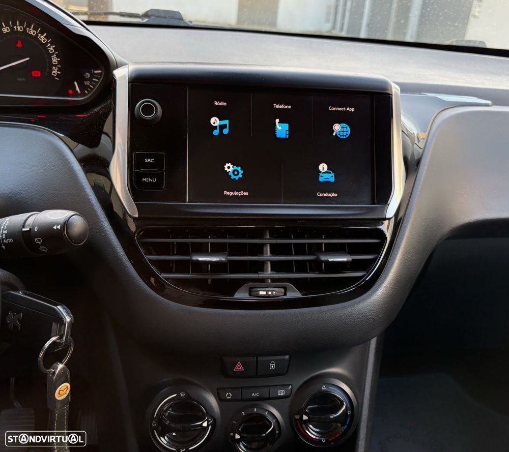 Peugeot 208 1.2 PureTech Style - 11