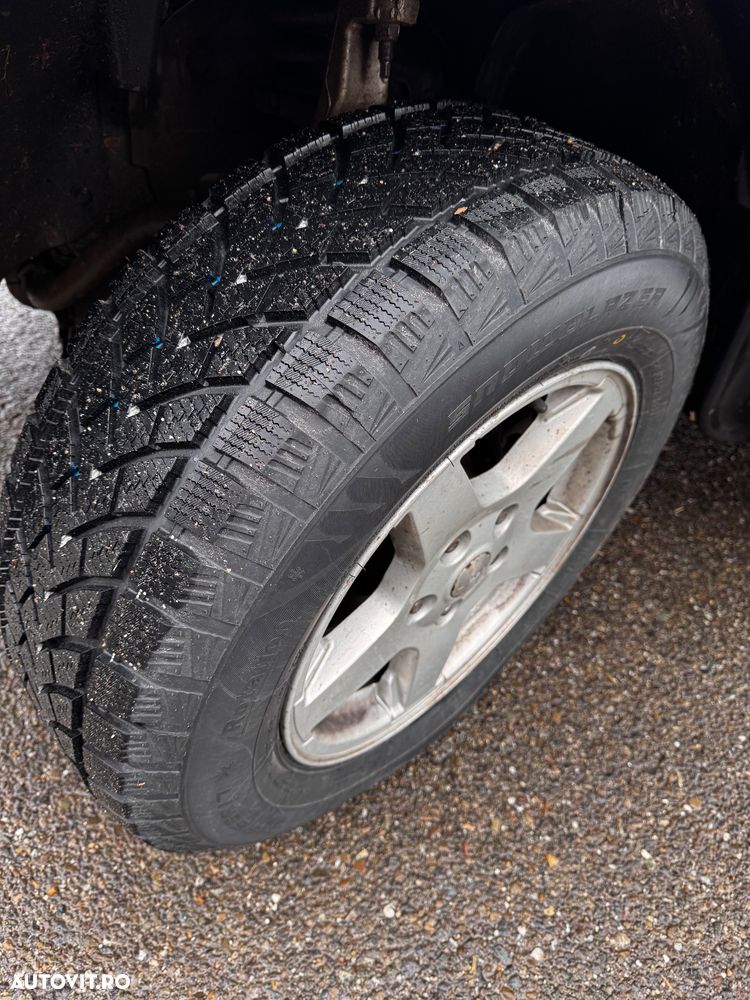 Jeep Grand Cherokee - 12