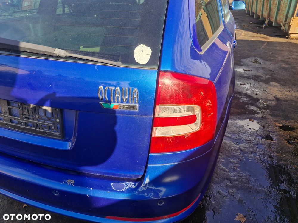 lampa / lampy tylne / tuył /   Skoda Octavia II RS (kombi) - 2