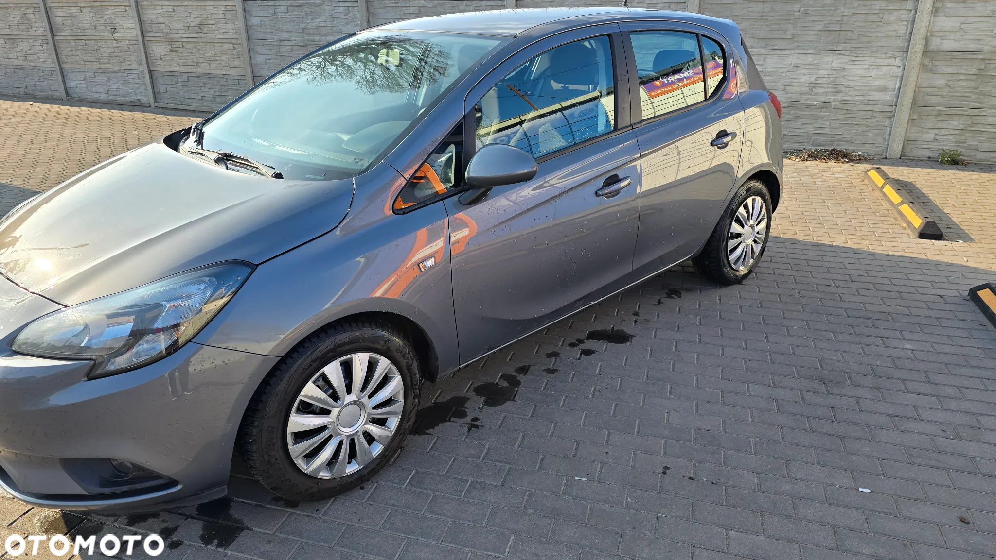 Opel Corsa 1.2 16V Edition / Active - 3