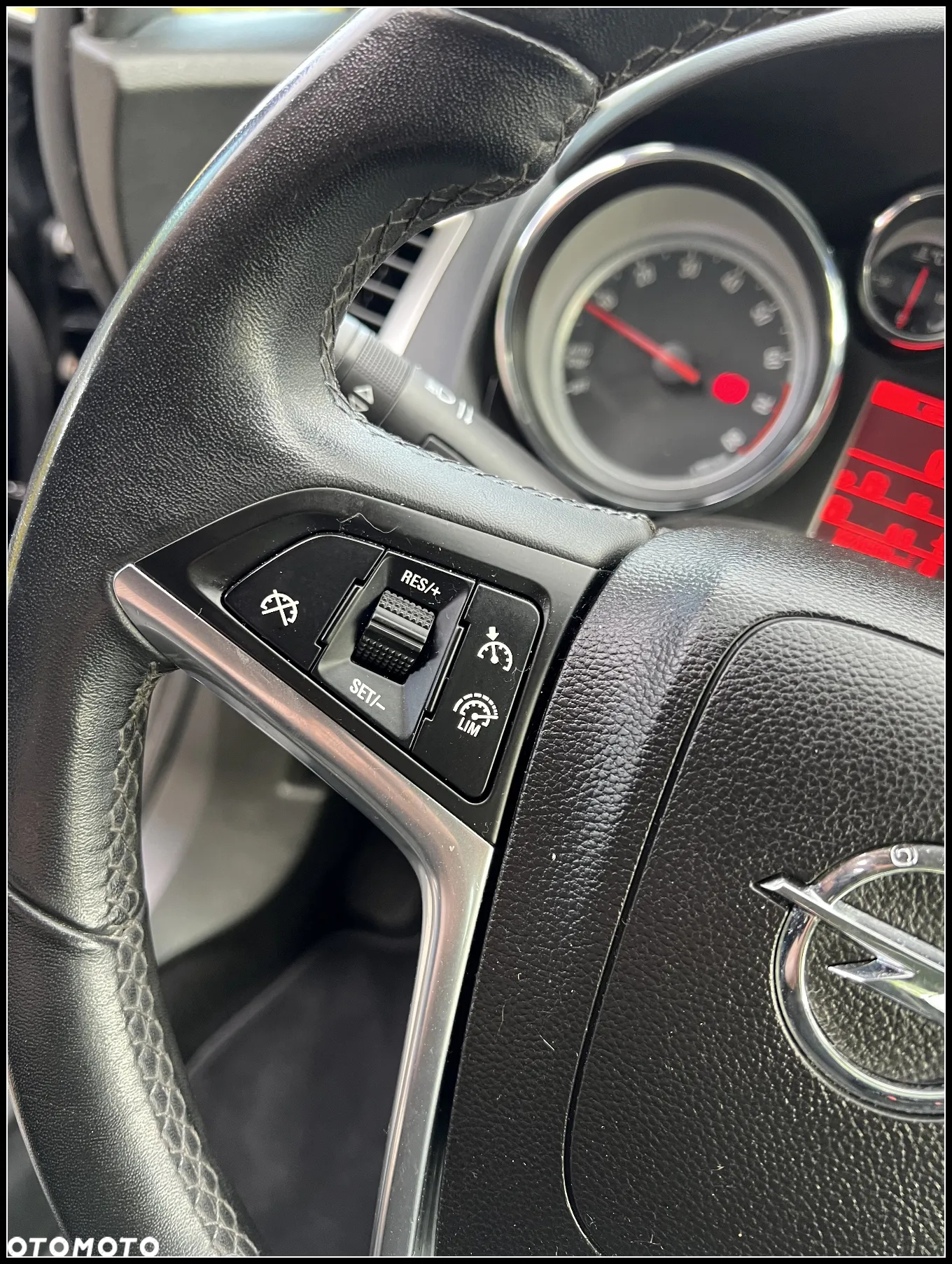 Opel Astra - 28