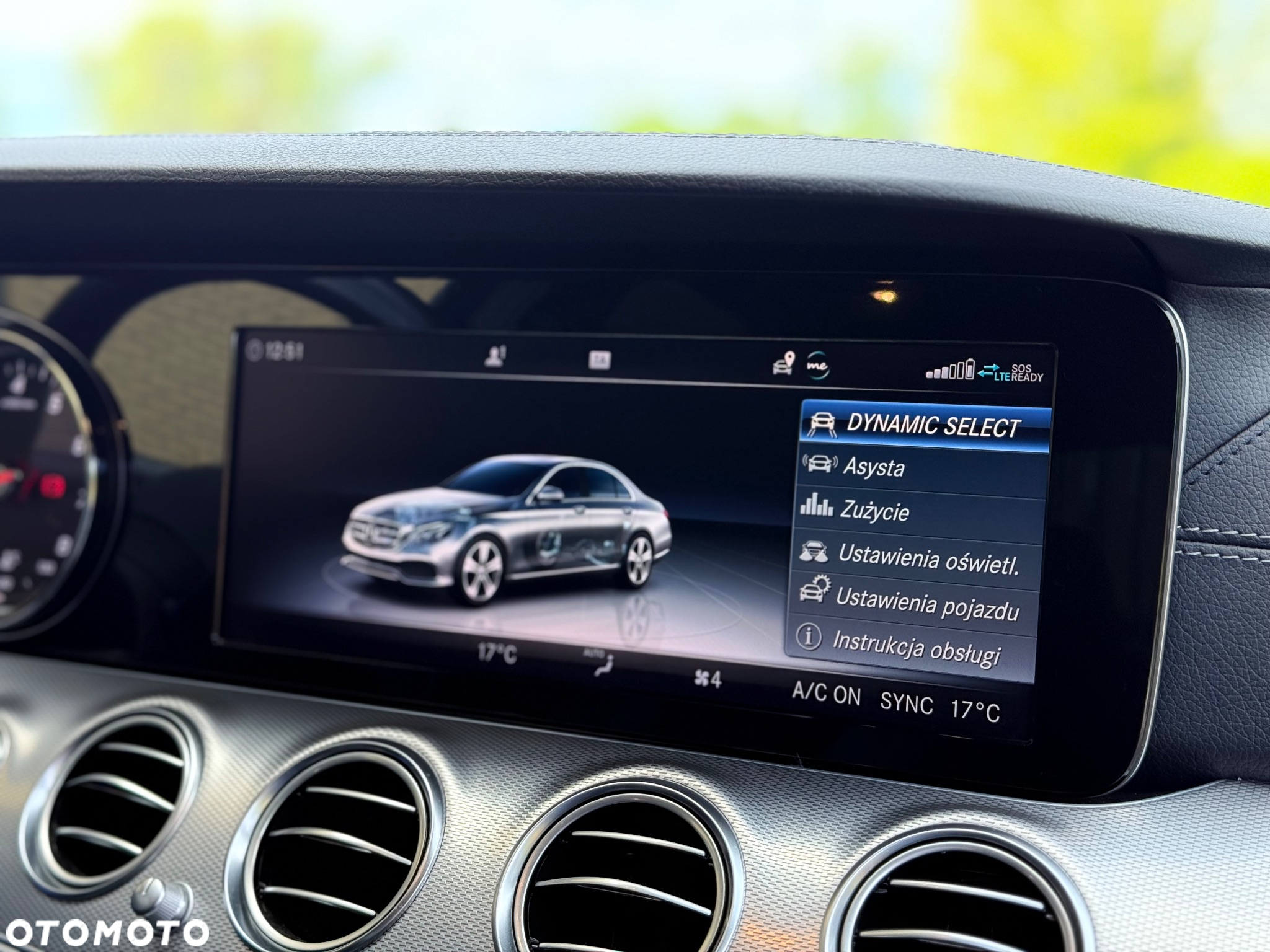 Mercedes-Benz Klasa E 200 9G-TRONIC - 25