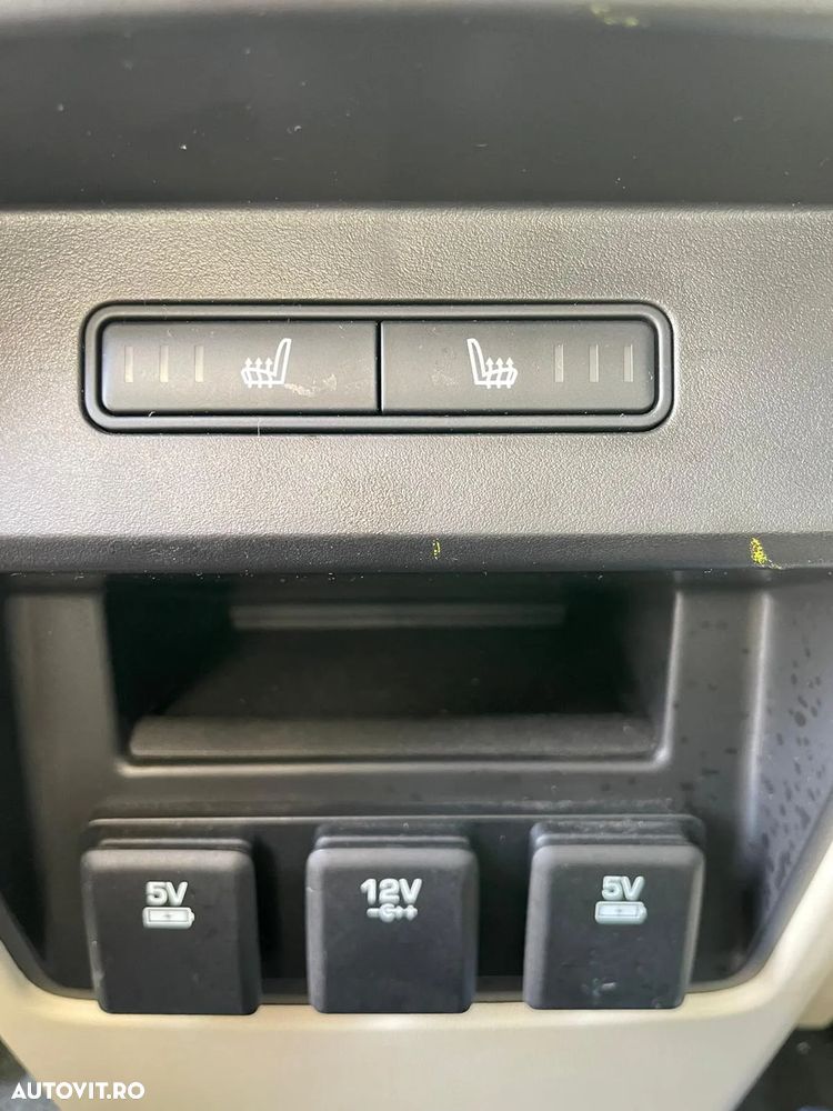 Land Rover Discovery Sport 2.0 l TD4 HSE Luxury Aut. - 8