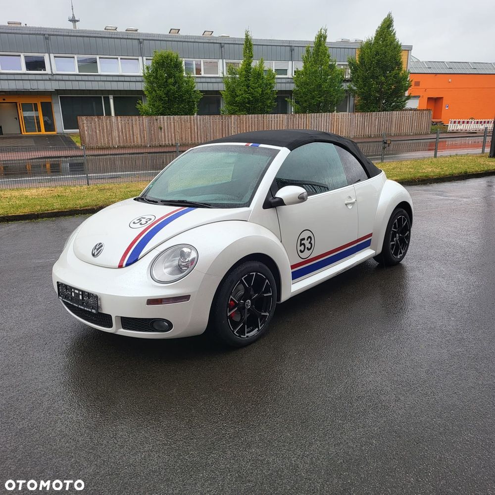 Volkswagen New Beetle - 1