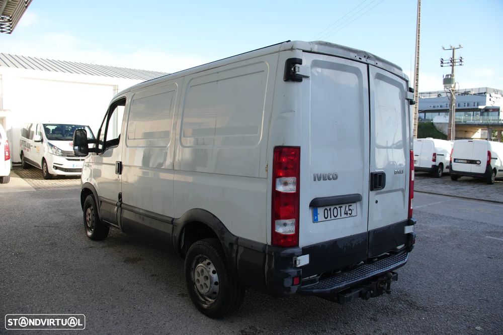 Iveco Daily 35S11 2.3td 106cv - 4
