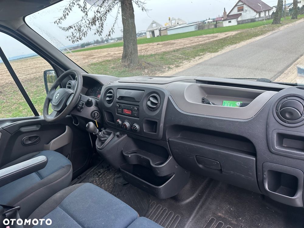 Renault Master - 32