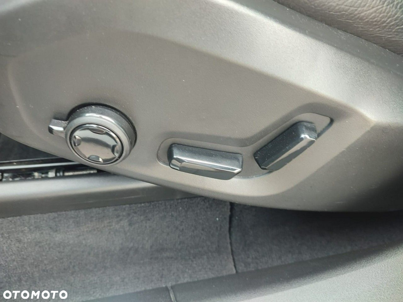 Volvo XC 60 - 31