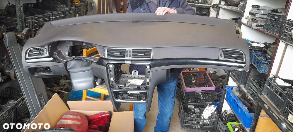 Skoda Superb 2 II DESKA KOKPIT KONSOLA PODUSZKI