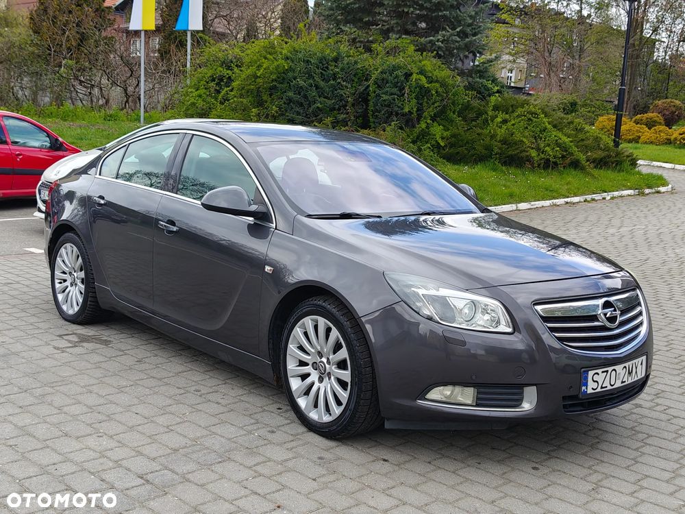 Opel Insignia 2.0 T Cosmo - 11
