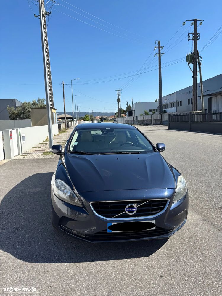Volvo V40