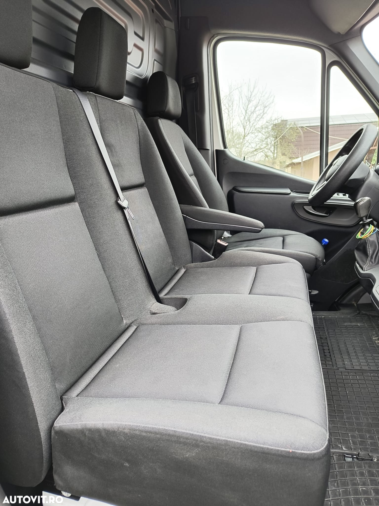 Mercedes-Benz Sprinter - 8