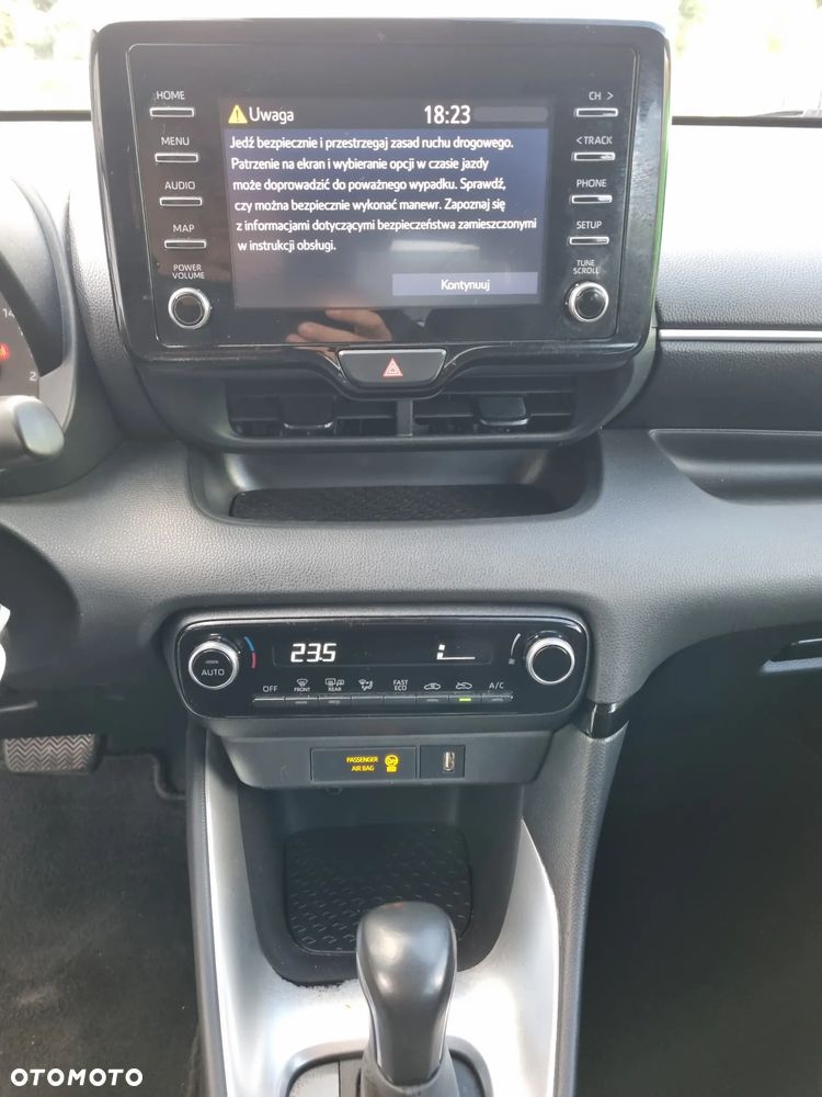 Toyota Yaris Hybrid 1.5 Active - 17