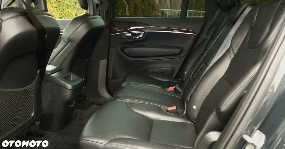 Volvo XC 90 D4 FWD Momentum - 19