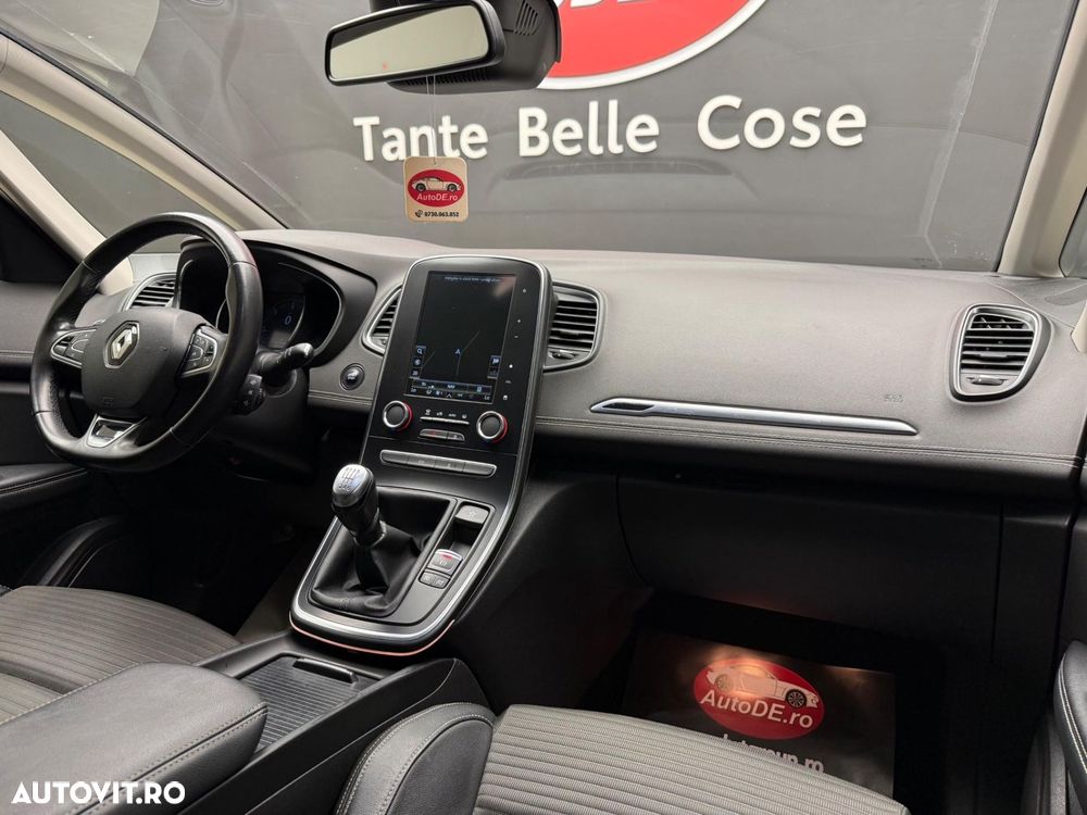 Renault Scenic - 6