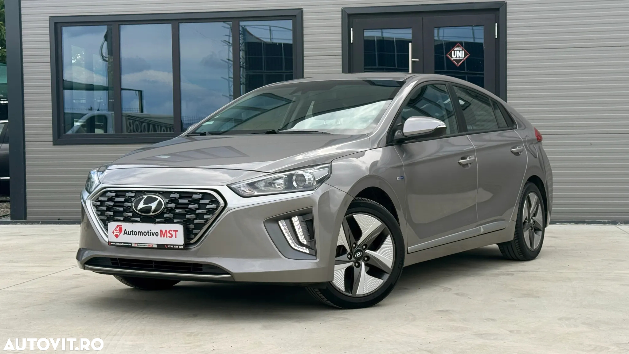 Hyundai IONIQ Hybrid 1.6 GDI Advantage - 3