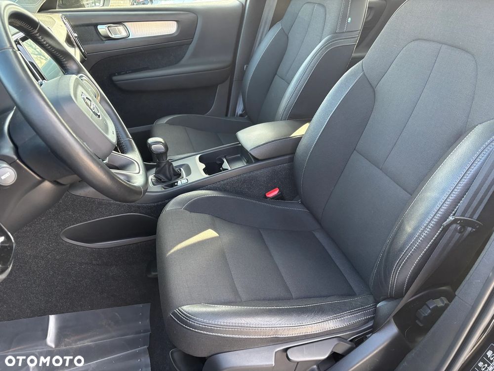 Volvo XC 40 D3 Momentum Pro - 11