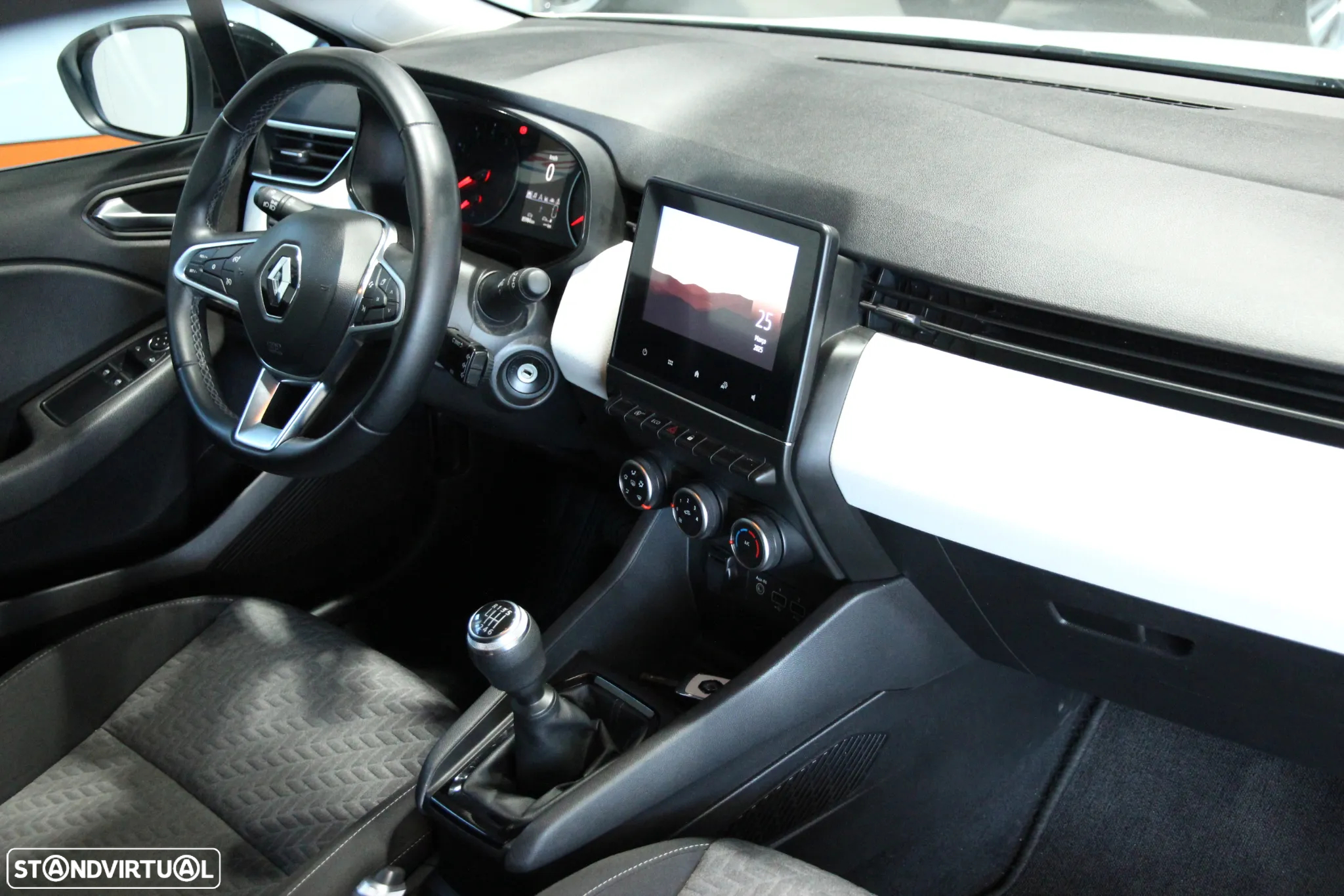 Renault Clio 1.0 TCe Limited - 9