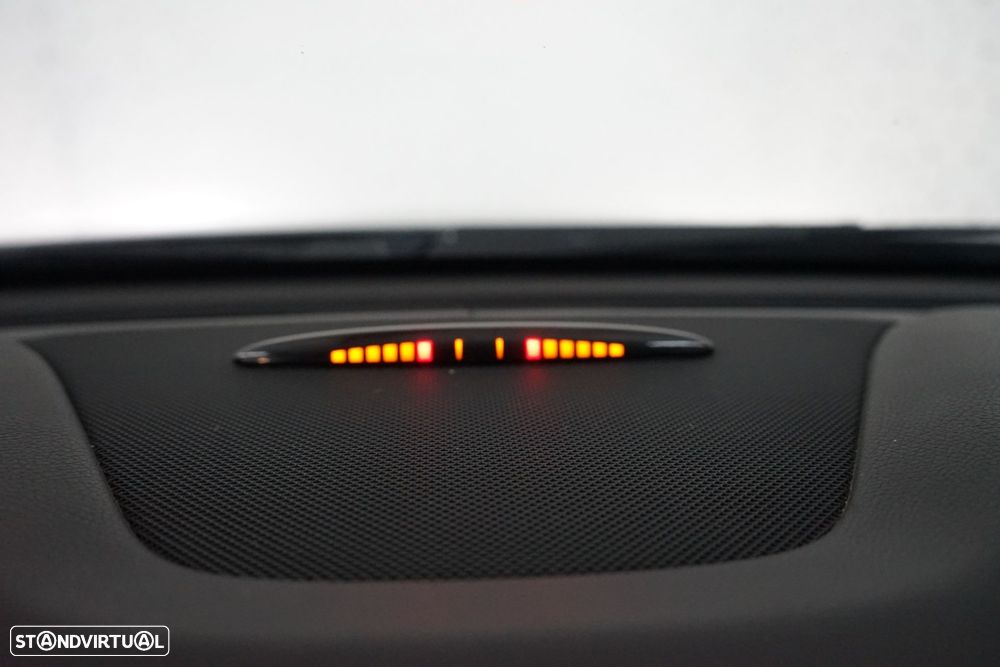 Mercedes-Benz CLA 220 - 23