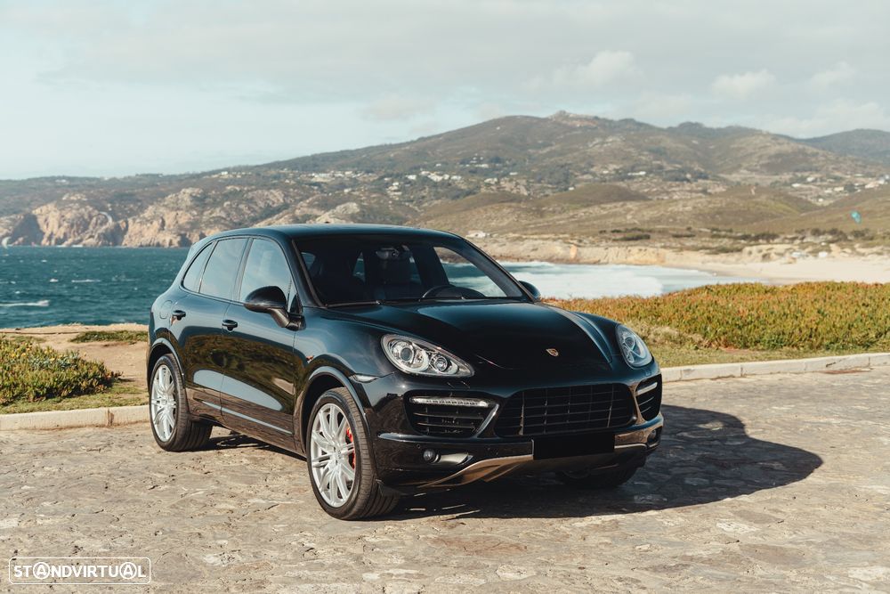 Porsche Cayenne Turbo - 9