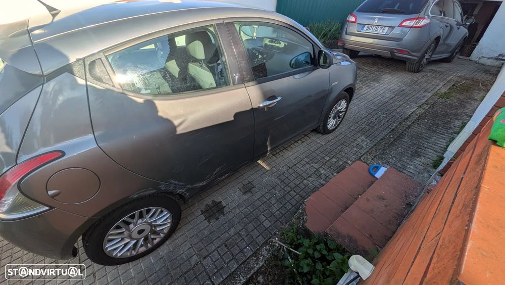 Lancia Ypsilon 1.2 S&S Urban - 4