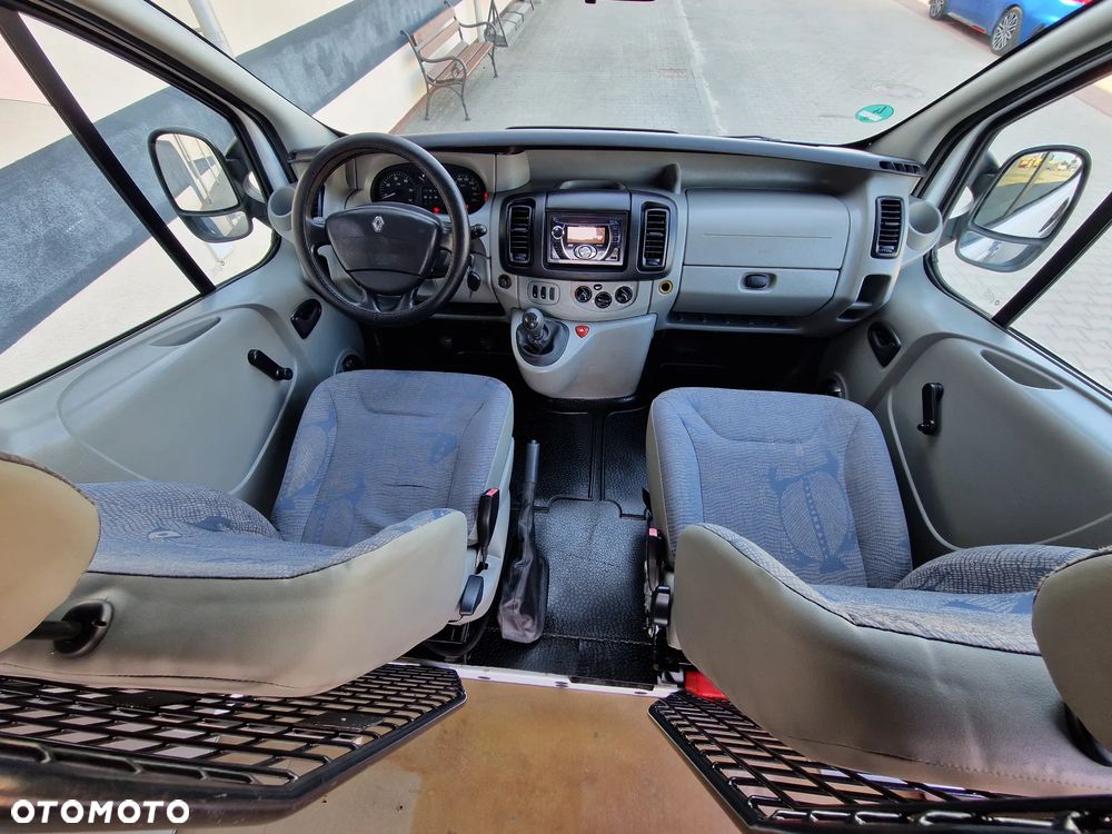 Renault TRAFIC - 7