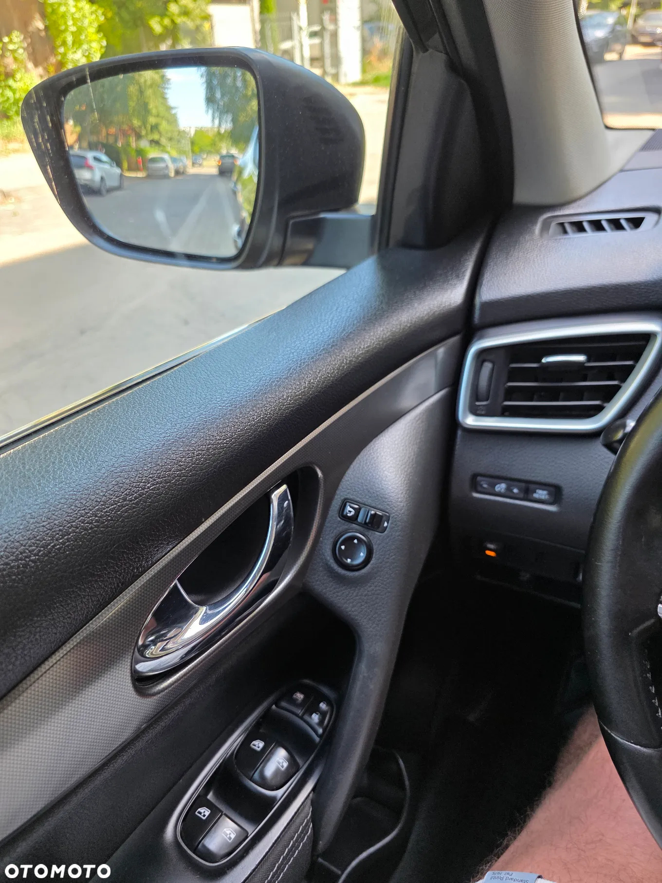 Nissan Qashqai 1.6 DCi 4x4 N-Connecta - 10