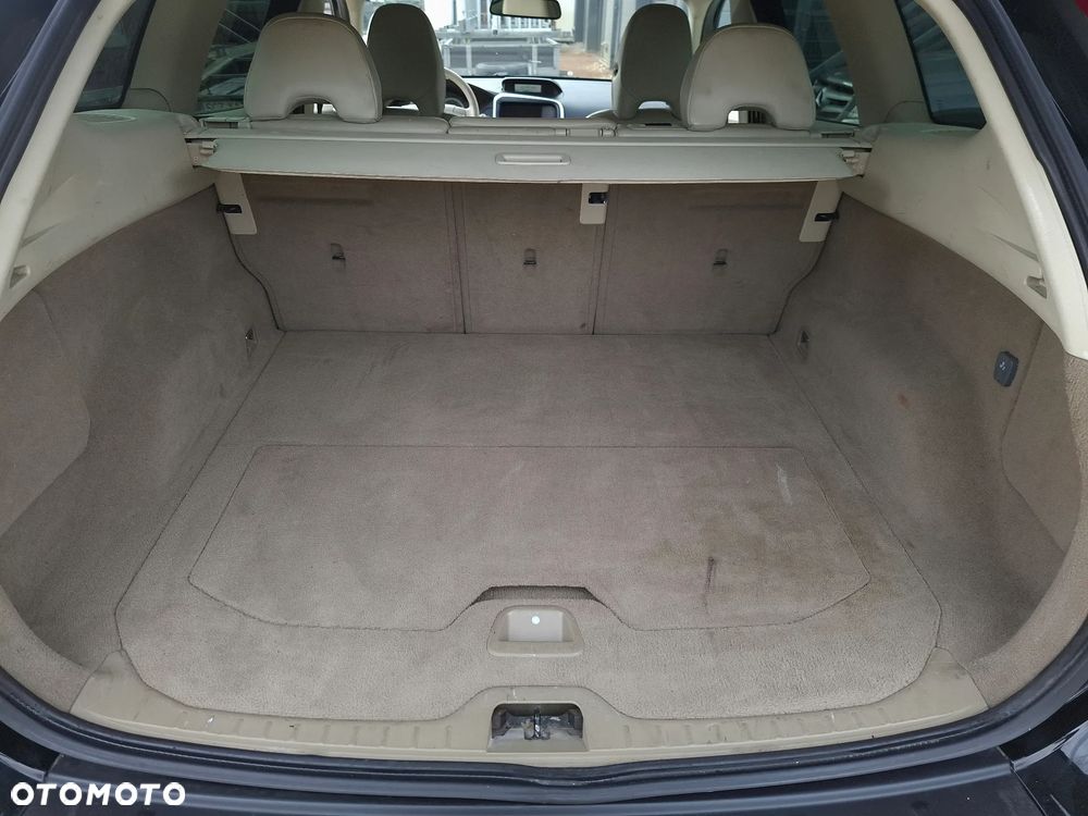 Volvo XC 60 2.4D AWD Summum - 28