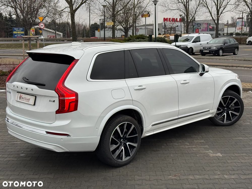 Volvo XC 90 - 8