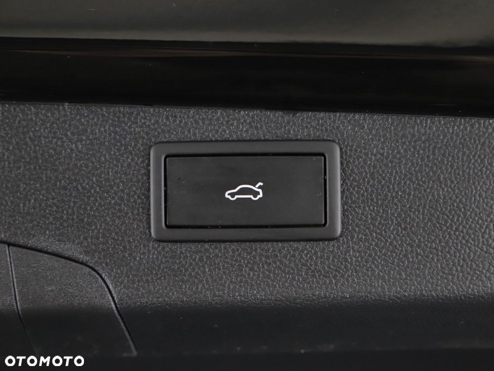 Volkswagen Passat - 25