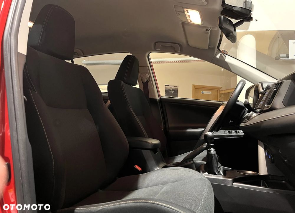 Toyota RAV4 2.0 D-4D 4x2 Start-Stop Executive - 25