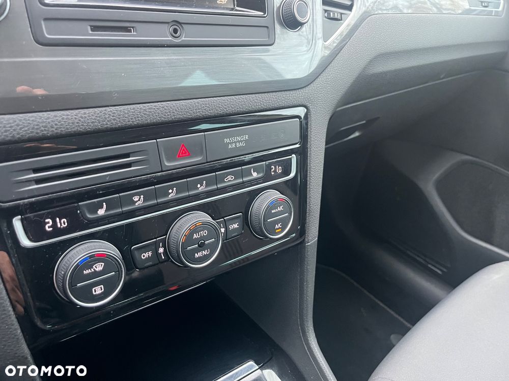 Volkswagen Golf Sportsvan - 25